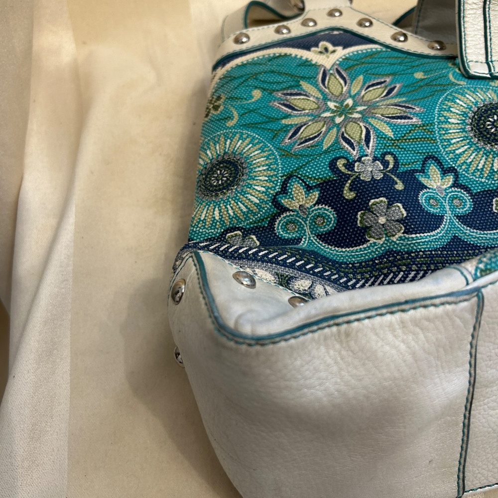 šš»- THE SAK Summer Handbag | Purse | Shoulder Bag Hight blu/white flower pr⦠- Picture 8 of 9